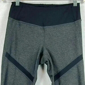 Zella Women’s Yoga Pants Size Medium Gray & Black